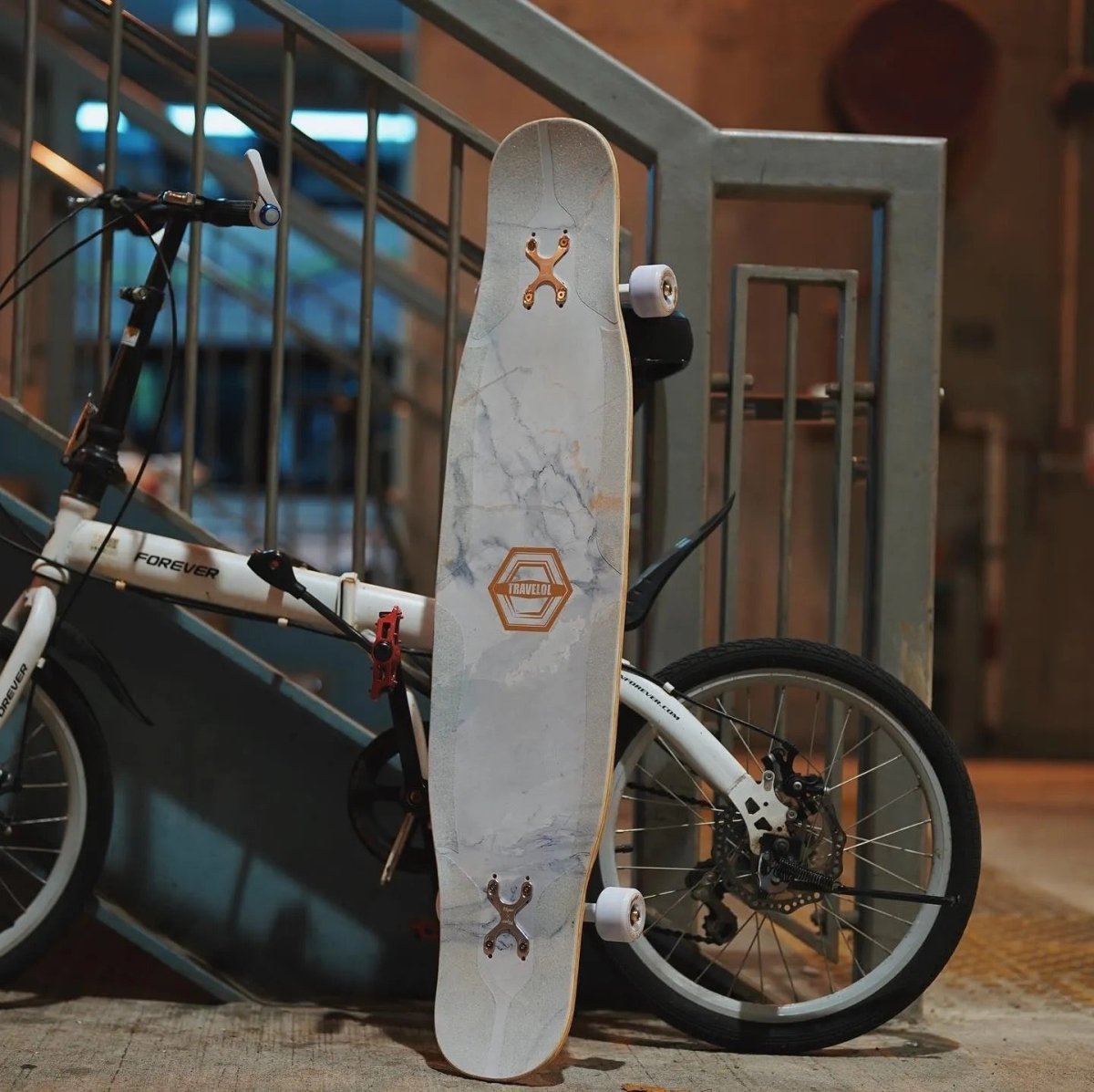 Travelol - Marble 43 White____True Supplies